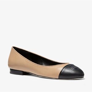 Michael Kors Dylyn Ballet leather Toffee/Black Flats - Brand New